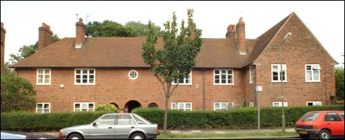 125-129 Addison Way a
